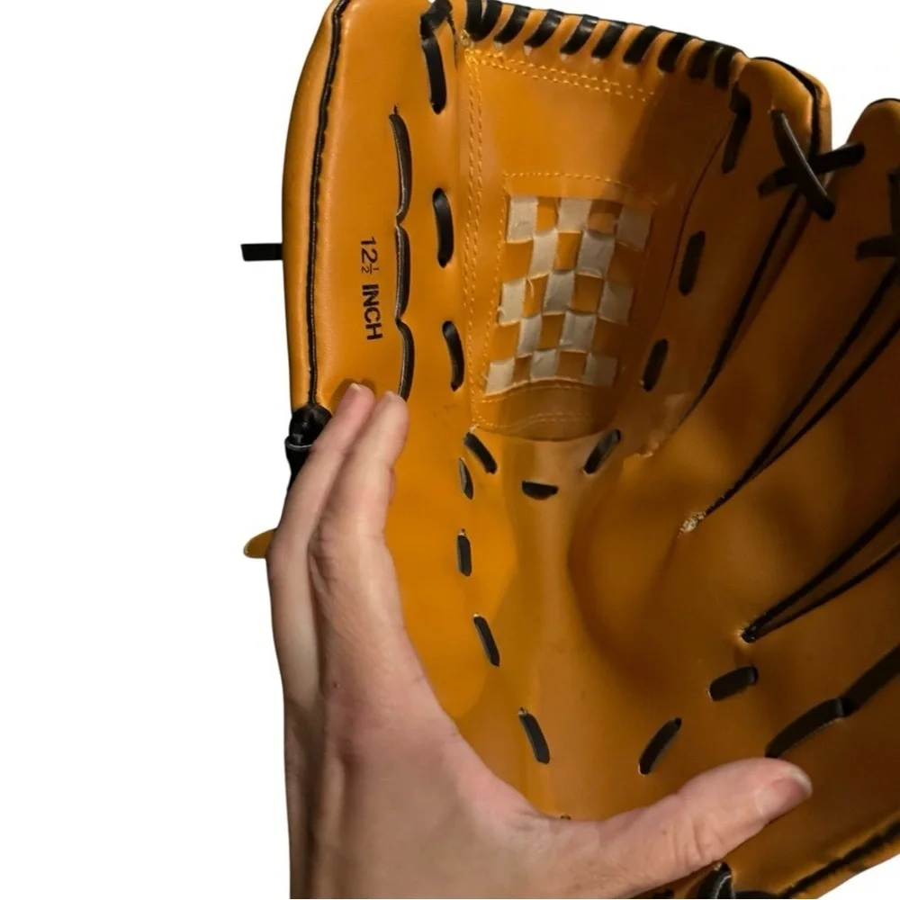 KIDS BASEBALL GLOVER AND MACGREGOR LEATHER BASEBALL Tan Youth 12.5” Glove SPORTS